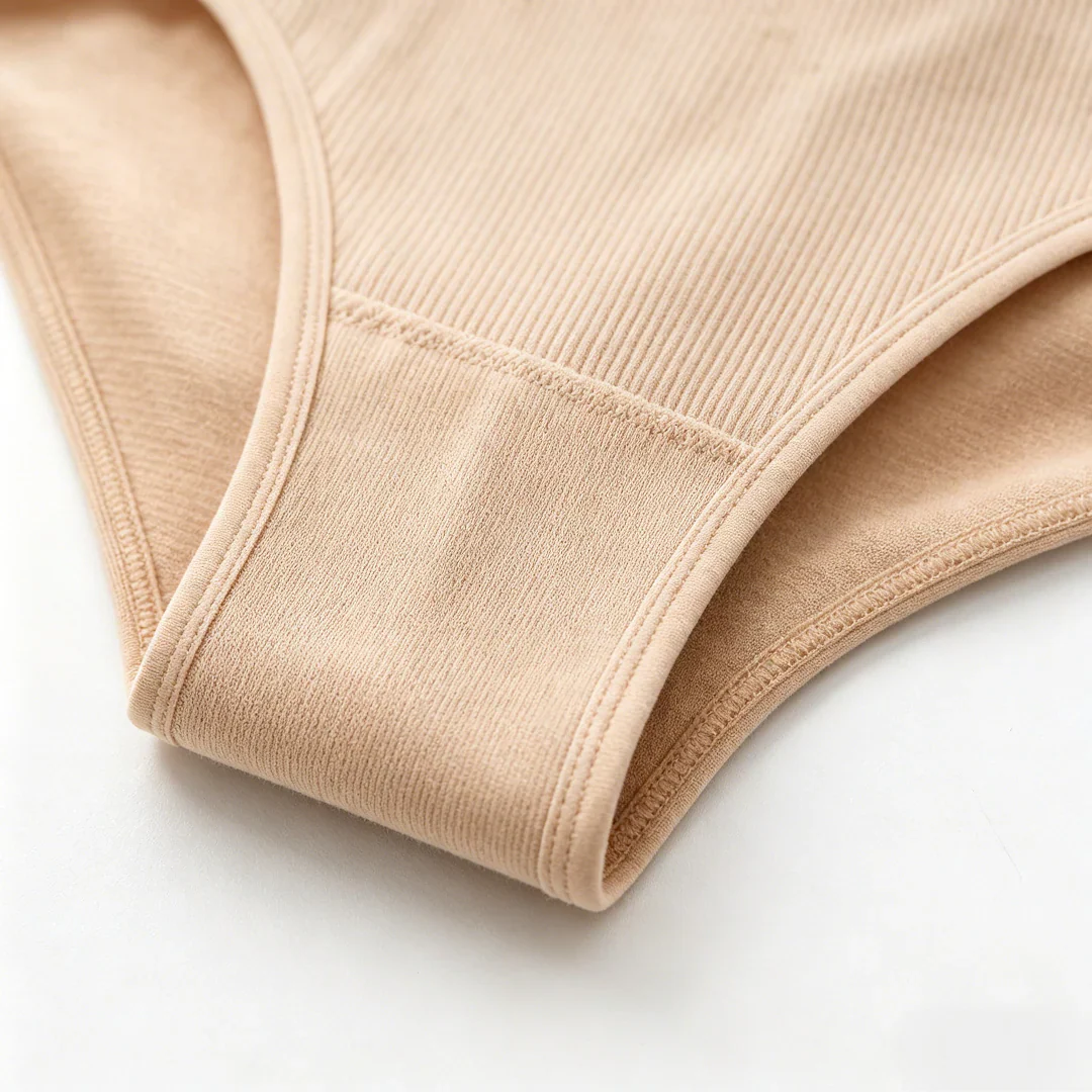 High-waisted shaping shorts