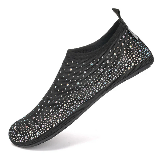 Quick-drying water shoes for beach walking