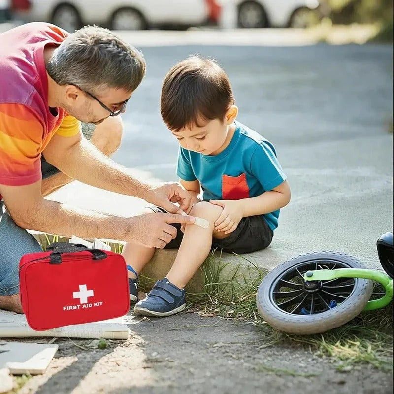First aid emergency kit (173 pieces)