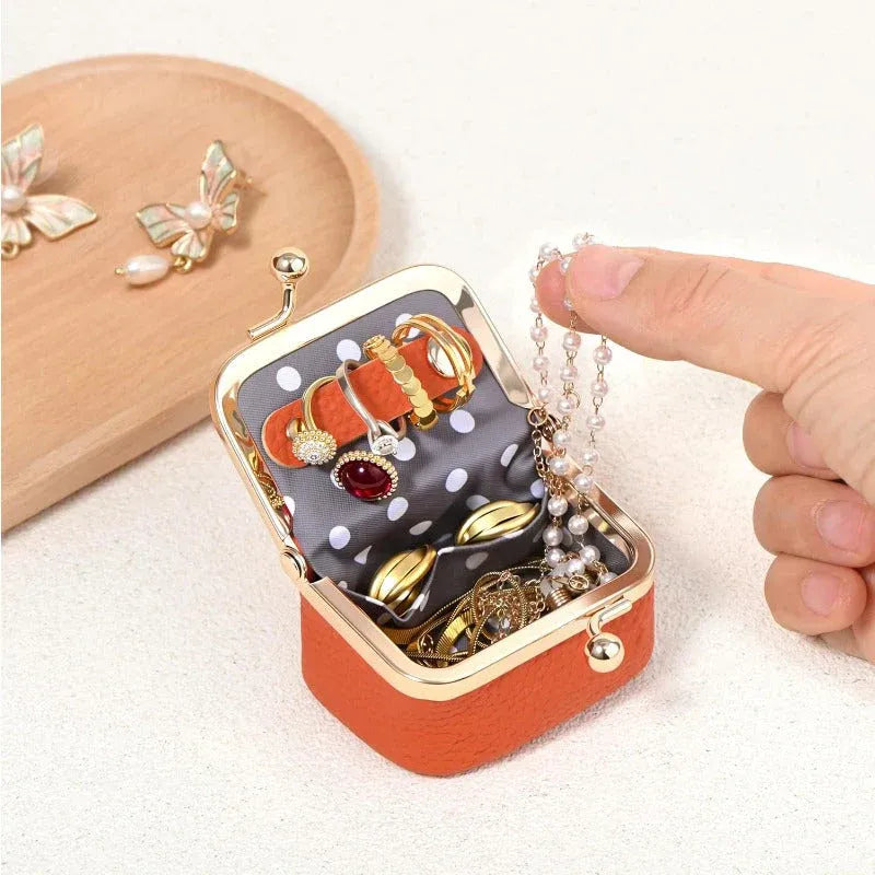 Leather jewelry box