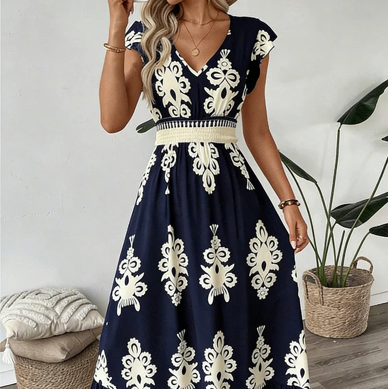 Elegant V-neck dress with baroque print