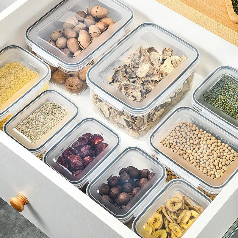 Fruit storage container with removable colander rinses fruits and vegetables and prevents soaking