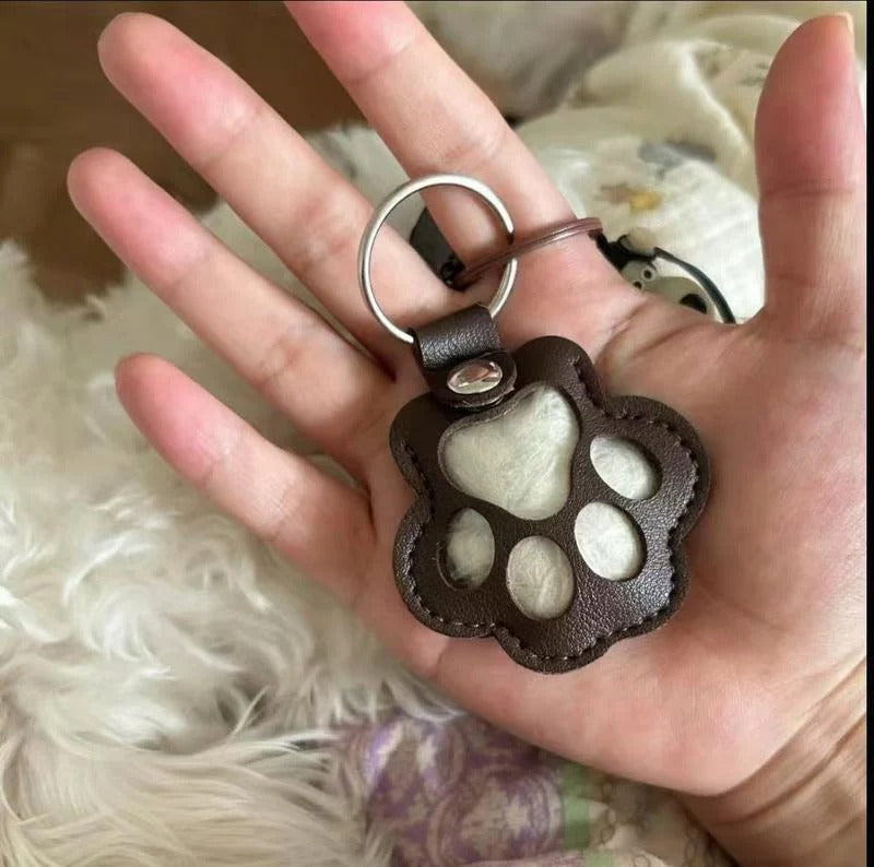 Pet memorial keychain